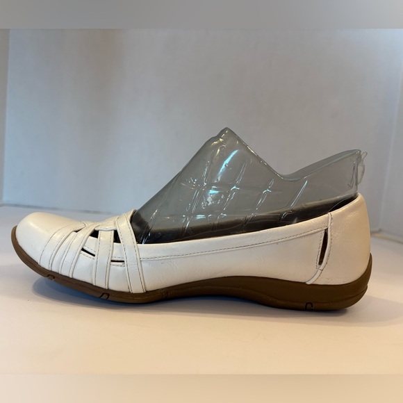 Life Stride Soft Systems white slide-on loafers size 7.5 M - Picture 2 of 10